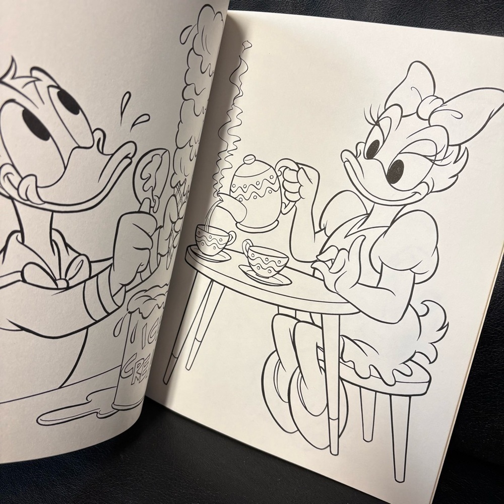 1986 golden books Walt Disney Mickey Mouse paint n marker book vintage - Picture 3 of 5